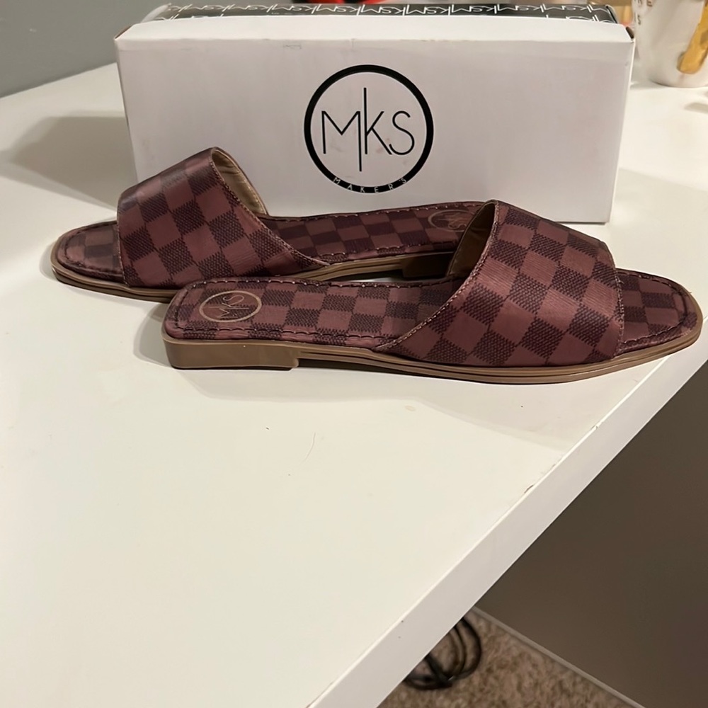 MKS brown flat sandals Makers Shoes